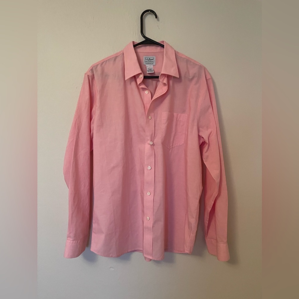 LL Beans mens long sleeve button down top - size medium